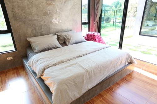 p loft farm