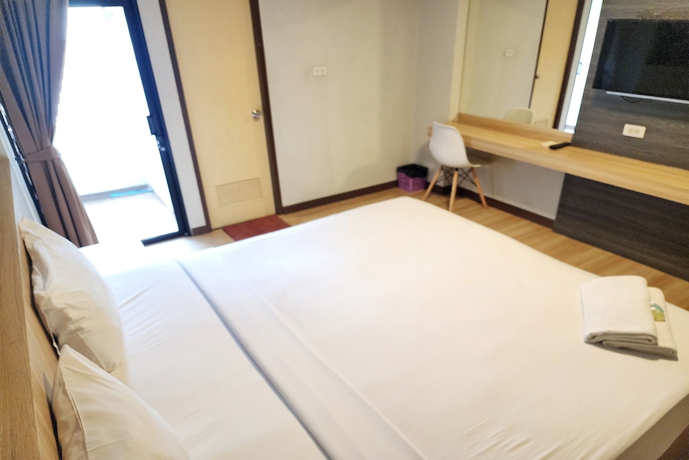 station 203 hotel
