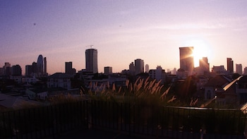 the local ari hostel