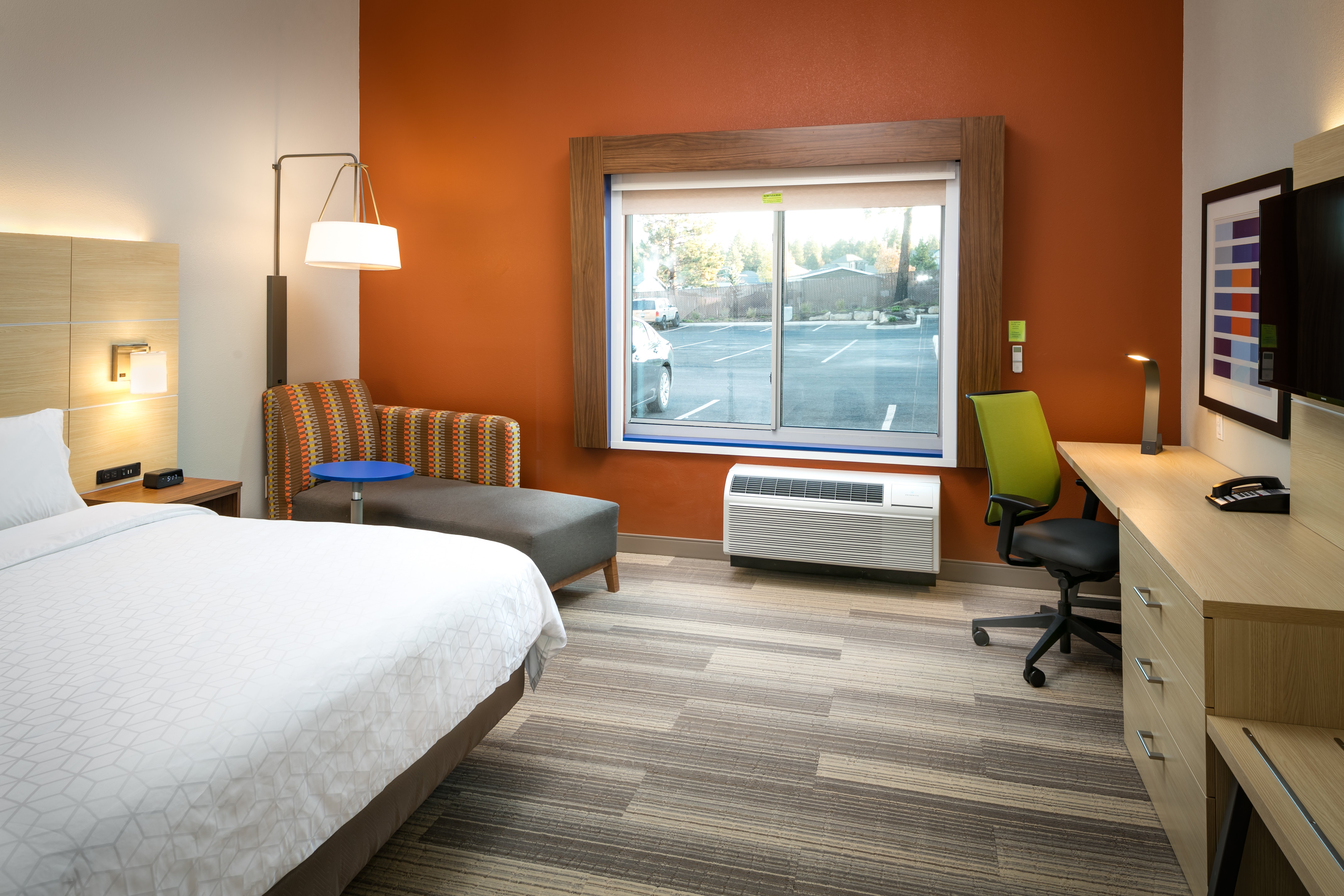 holiday inn express and suites bend south an ihg hotel