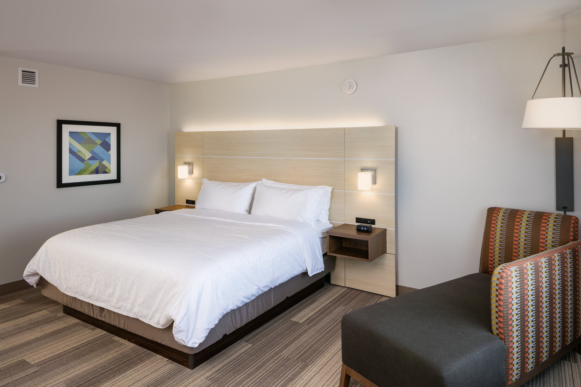 holiday inn express and suites bend south an ihg hotel