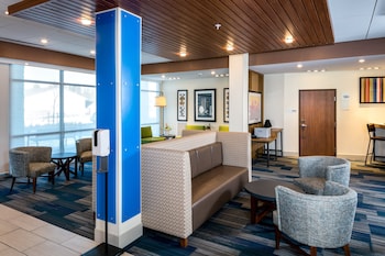 Holiday Inn Express & Suites Bend South, An Ihg Hotel,Sunriver>>Bend,2.5 star
