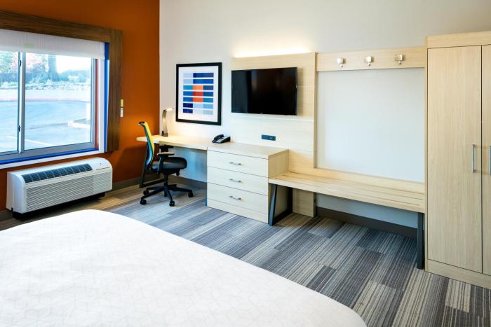 holiday inn express and suites bend south an ihg hotel
