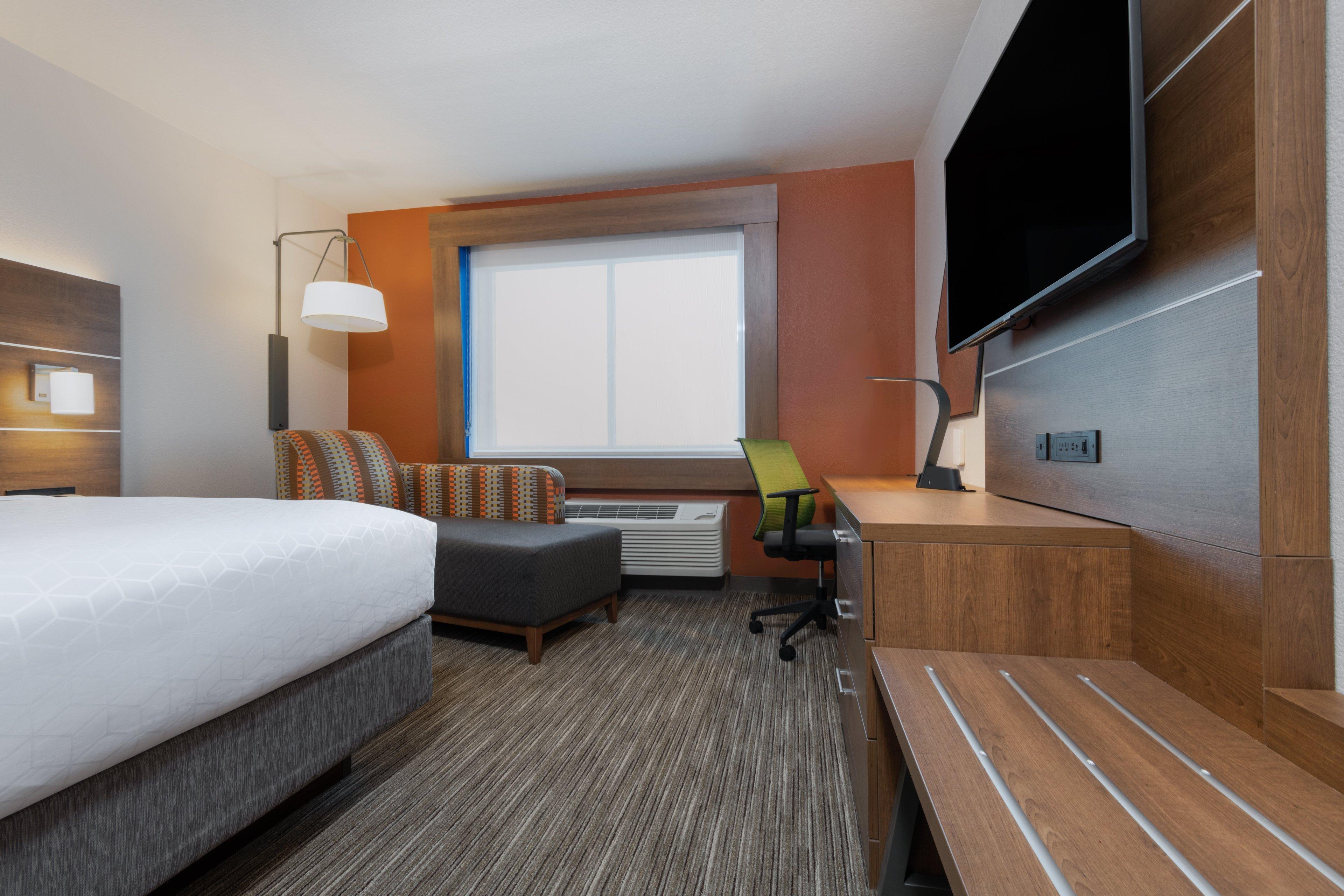 holiday inn express and suites colorado springs i 25