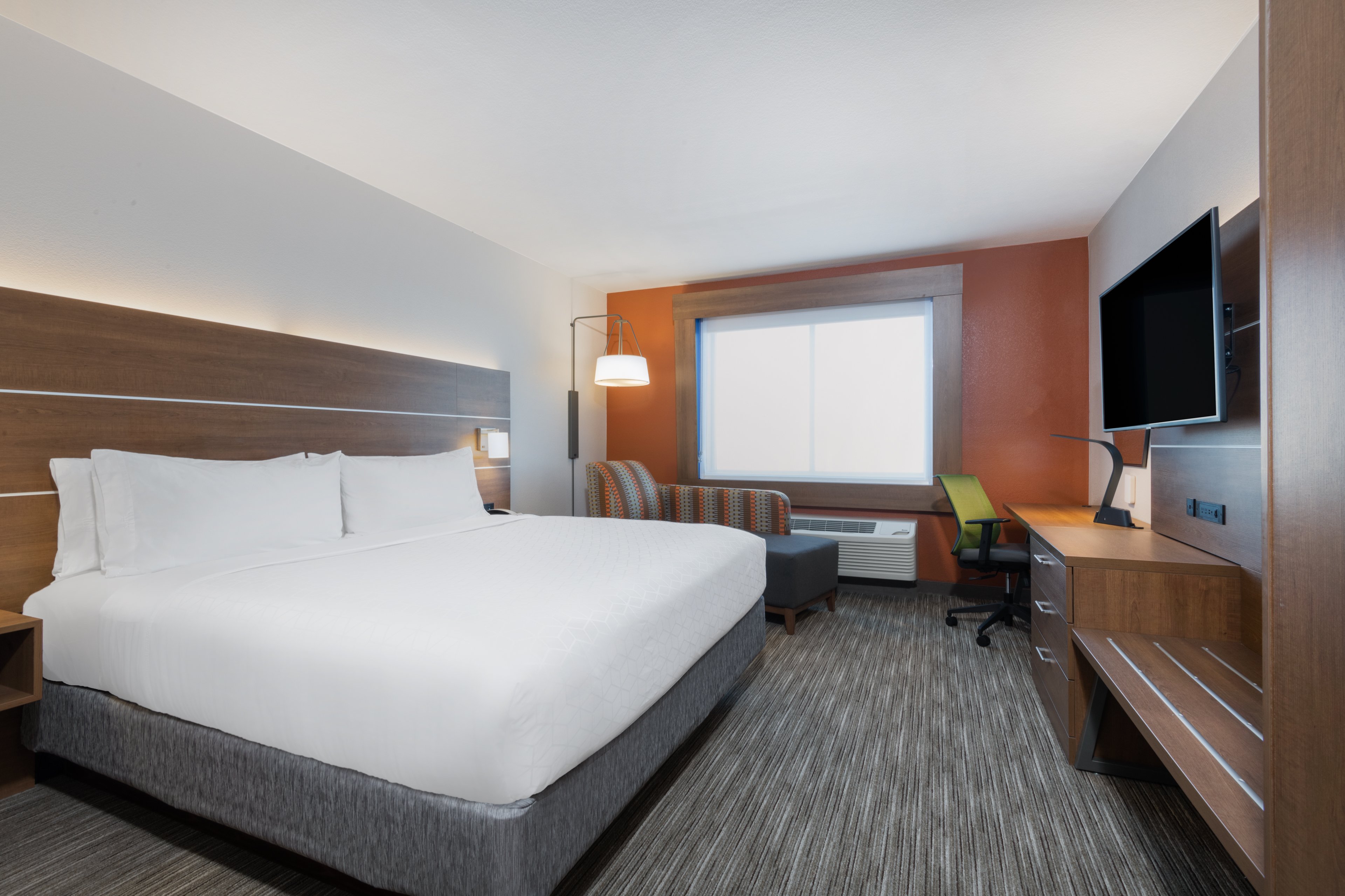 holiday inn express and suites colorado springs i 25
