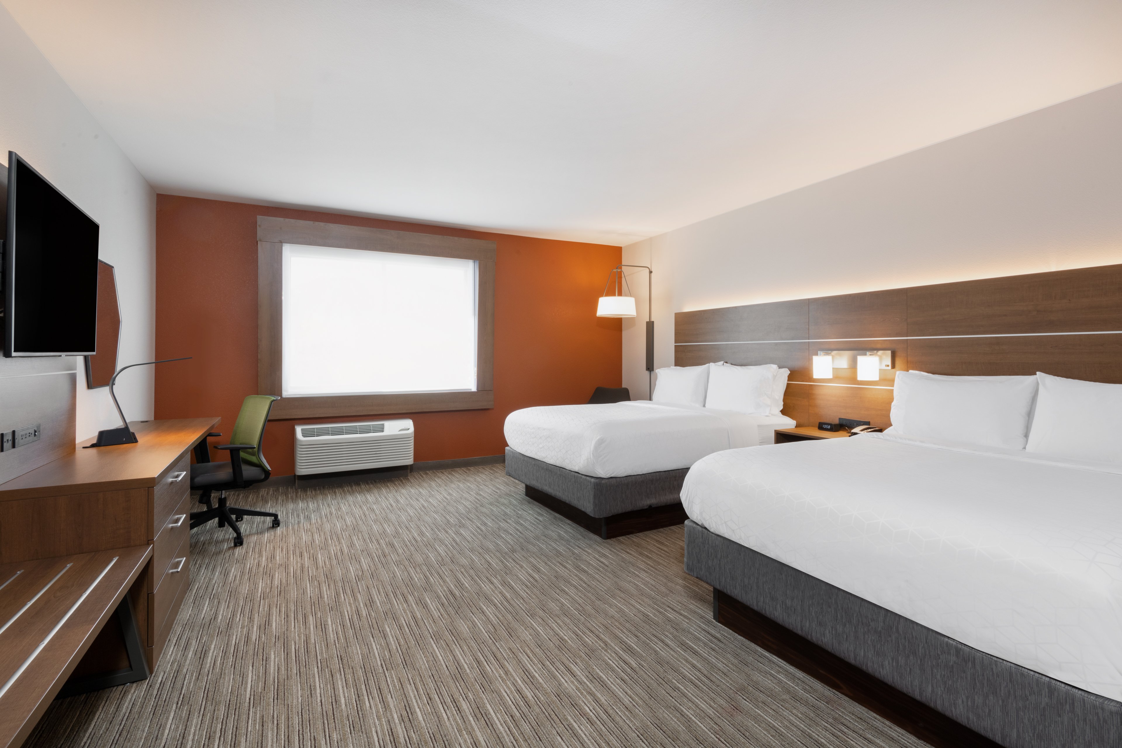 holiday inn express and suites colorado springs i 25