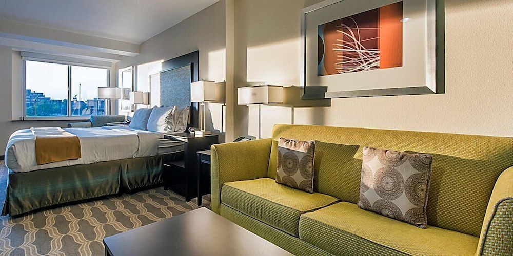 holiday inn express and suites colorado springs i 25
