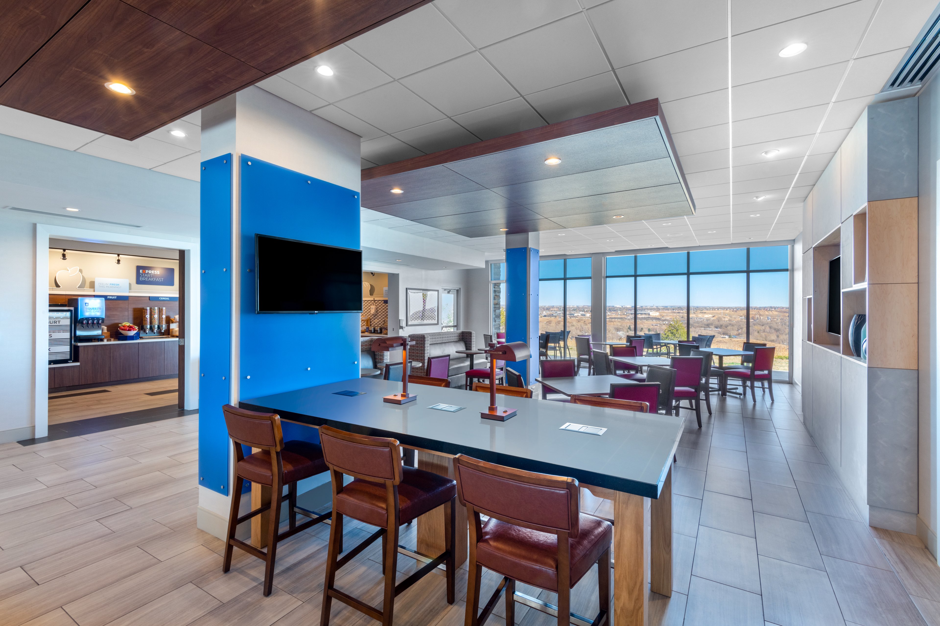 holiday inn express and suites colorado springs i 25