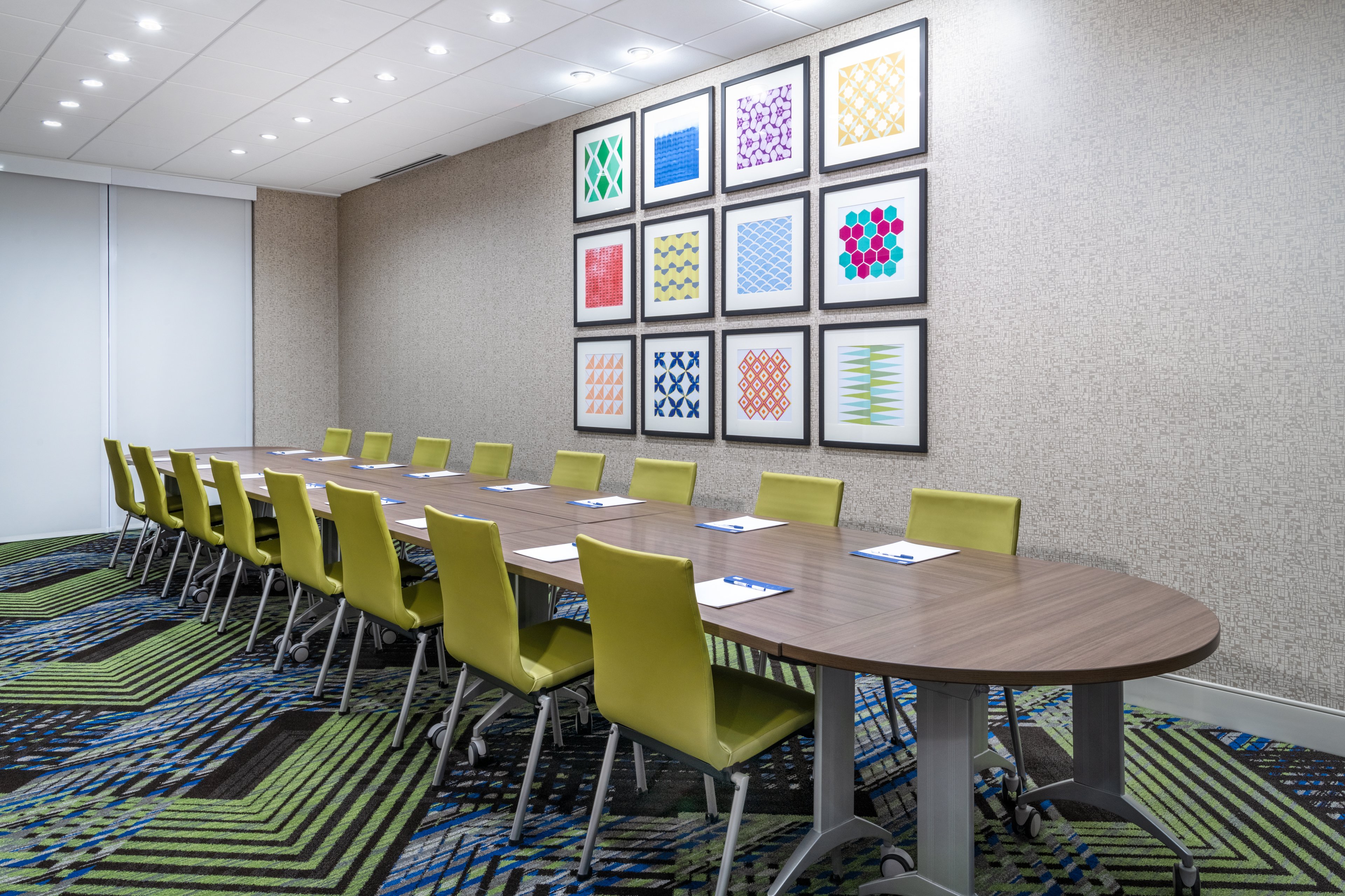 holiday inn express and suites colorado springs i 25
