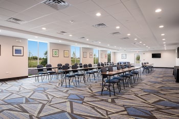 holiday inn express and suites hoffman estates