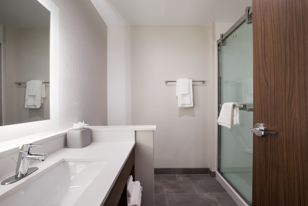 holiday inn express and suites hoffman estates
