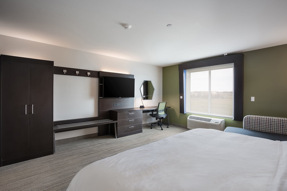 holiday inn express and suites hoffman estates