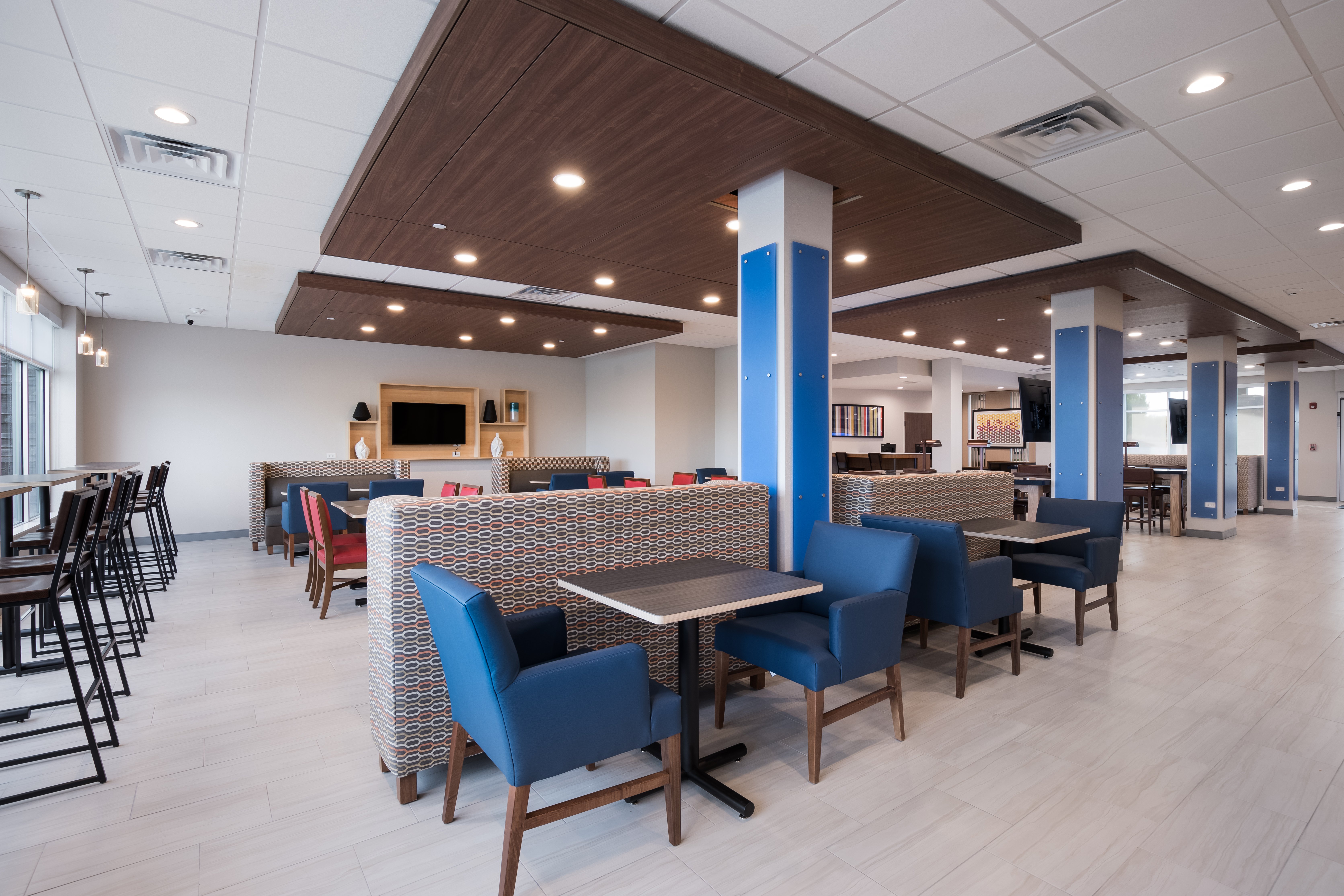 holiday inn express and suites hoffman estates