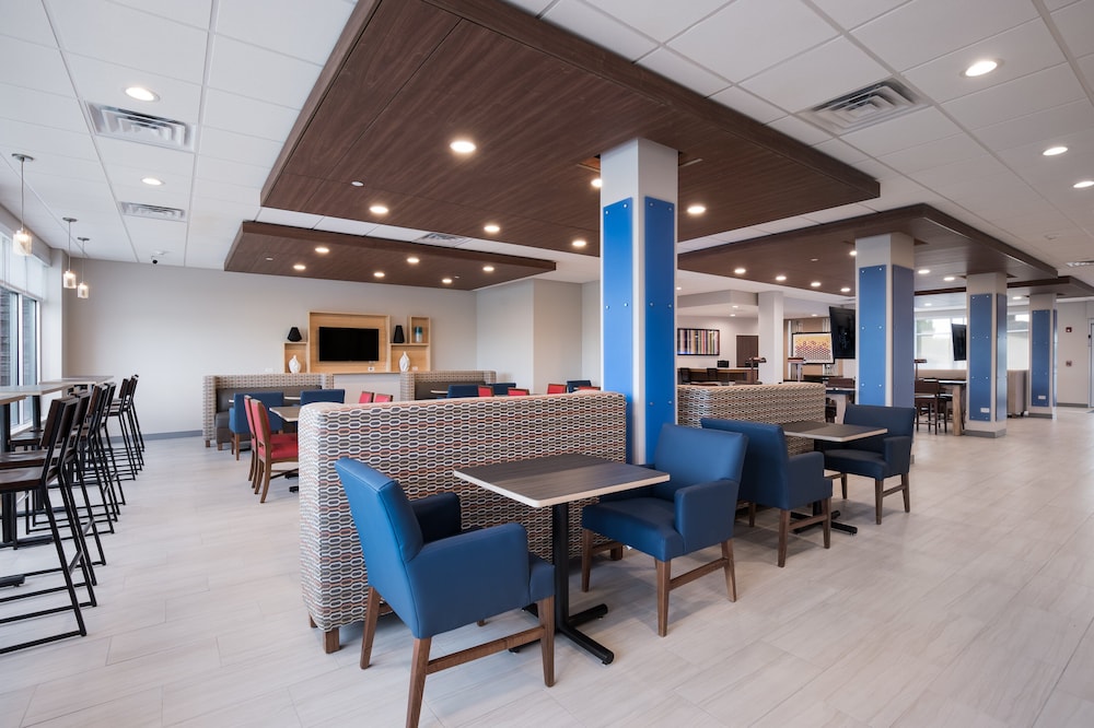 holiday inn express and suites hoffman estates