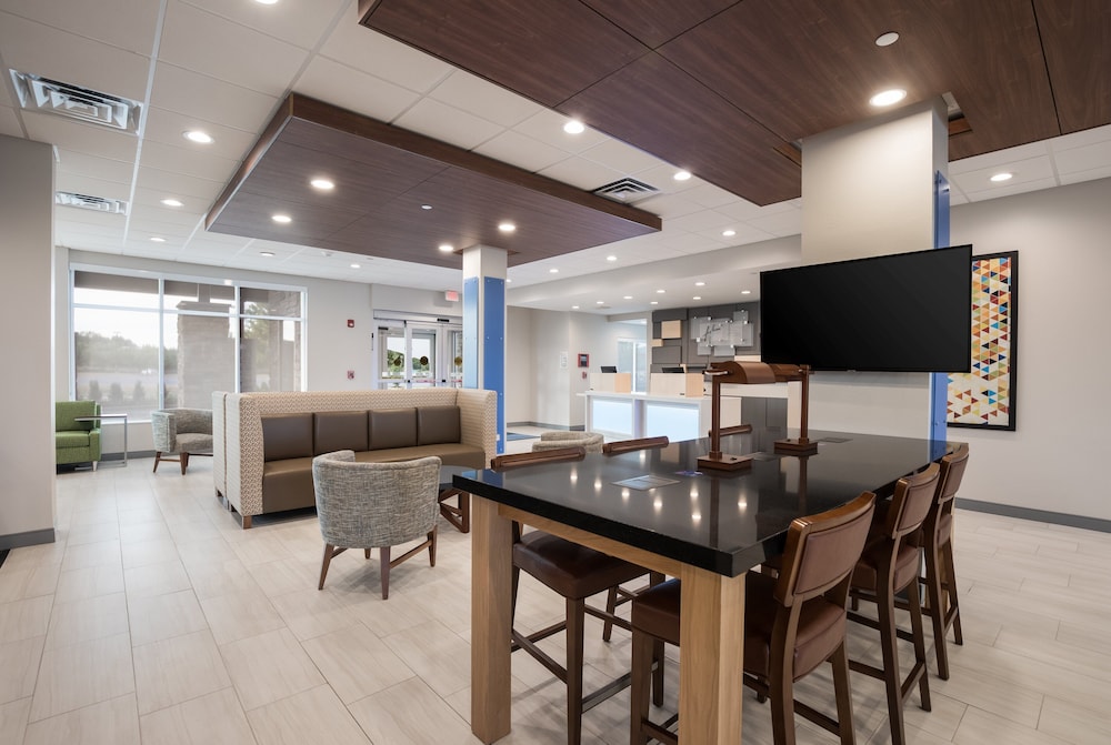 holiday inn express and suites hoffman estates