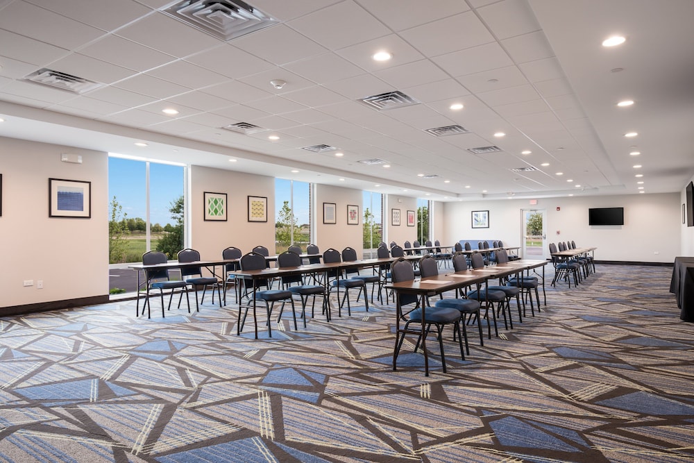 holiday inn express and suites hoffman estates