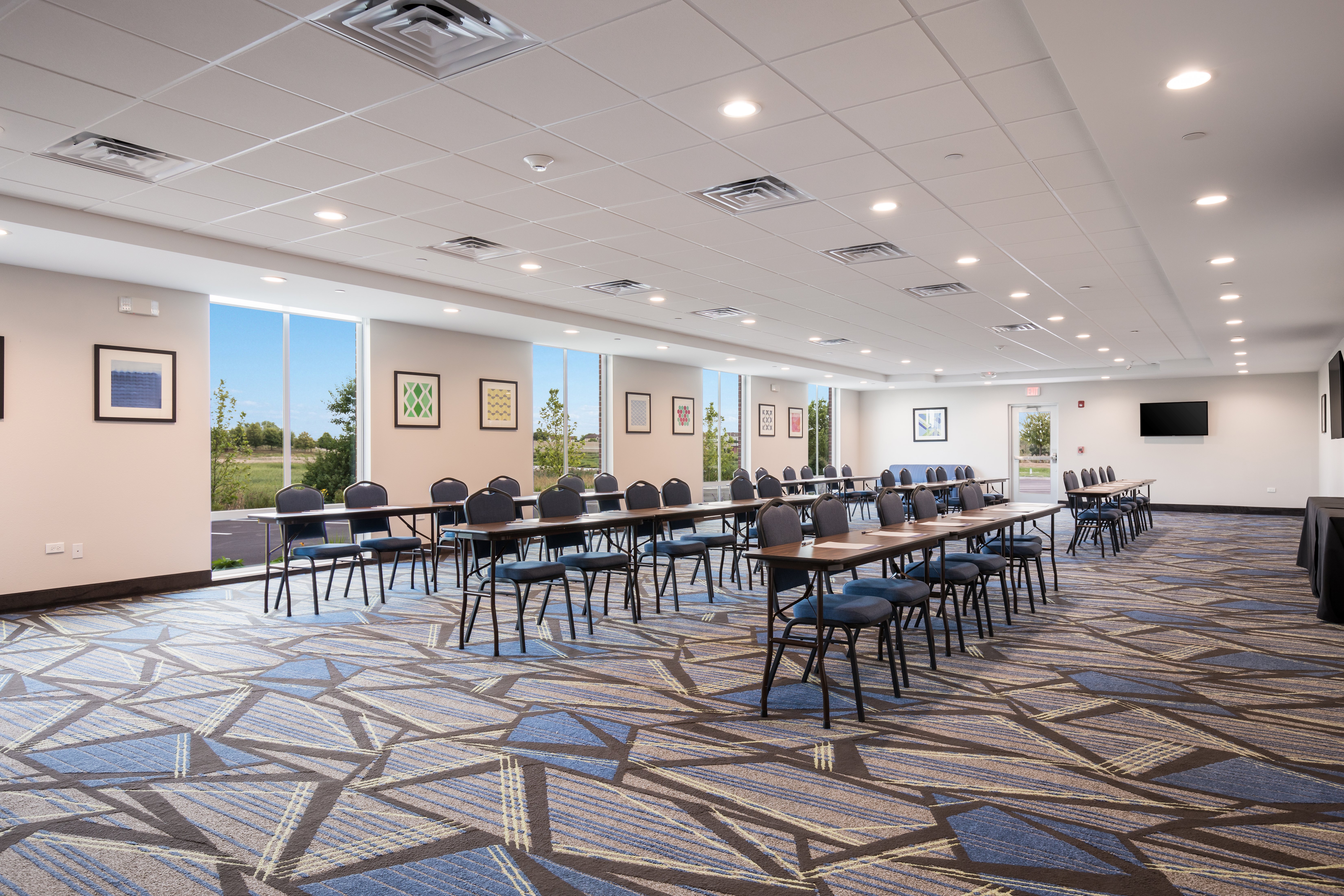 holiday inn express and suites hoffman estates