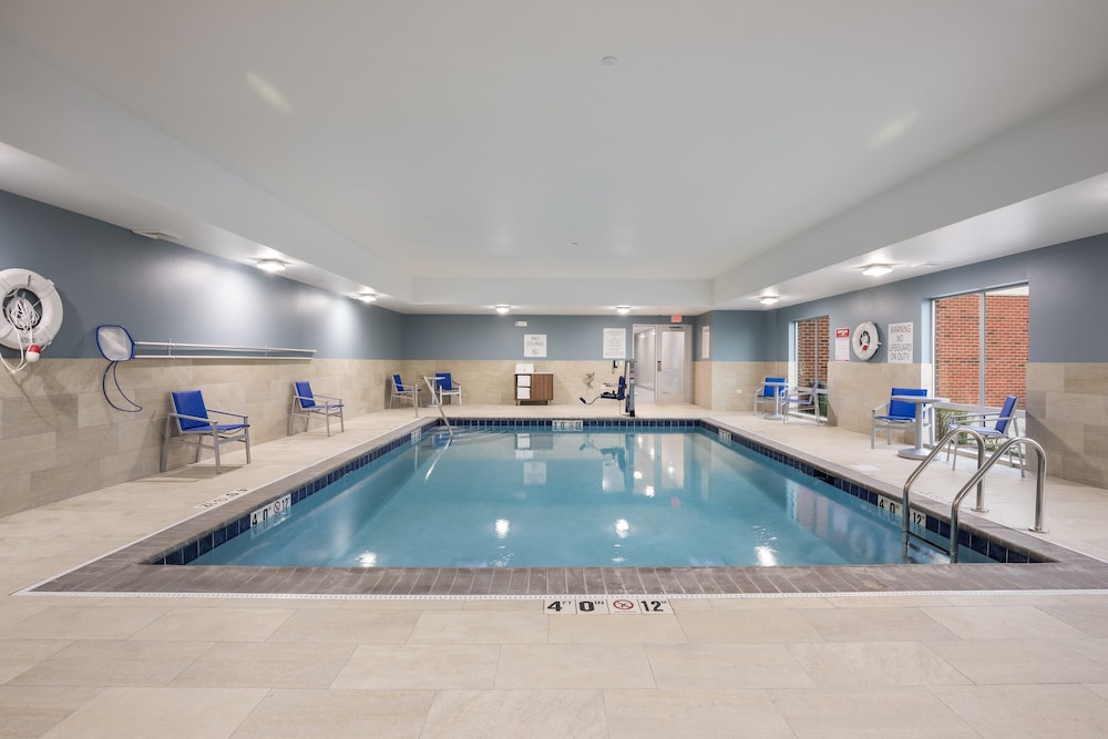 holiday inn express and suites hoffman estates