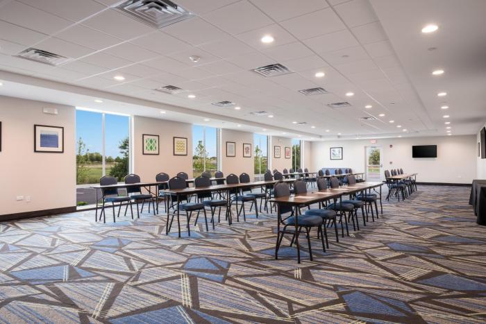 holiday inn express and suites hoffman estates