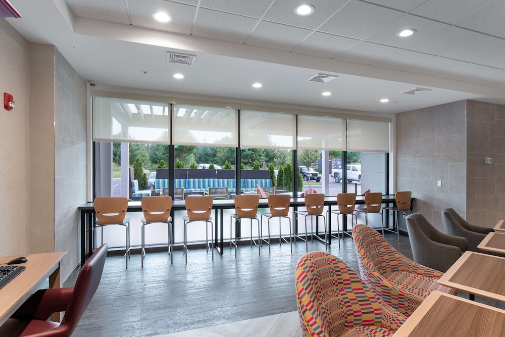 home2 suites raynham taunton ma