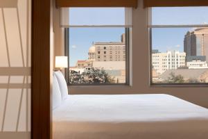 hyatt place houston downtown