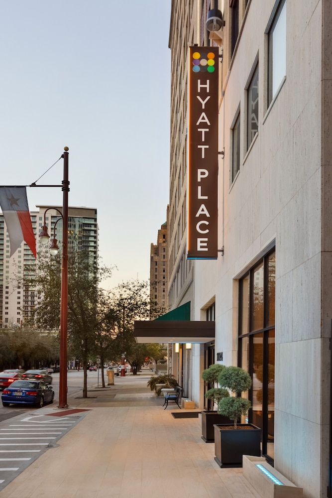 hyatt place houston downtown