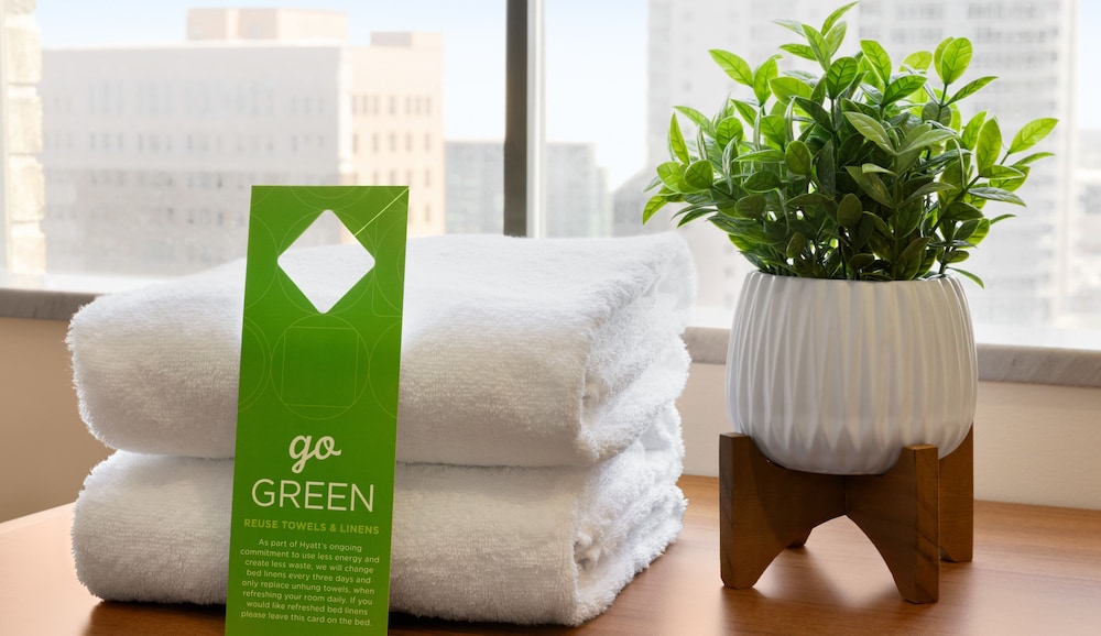 hyatt place houston downtown