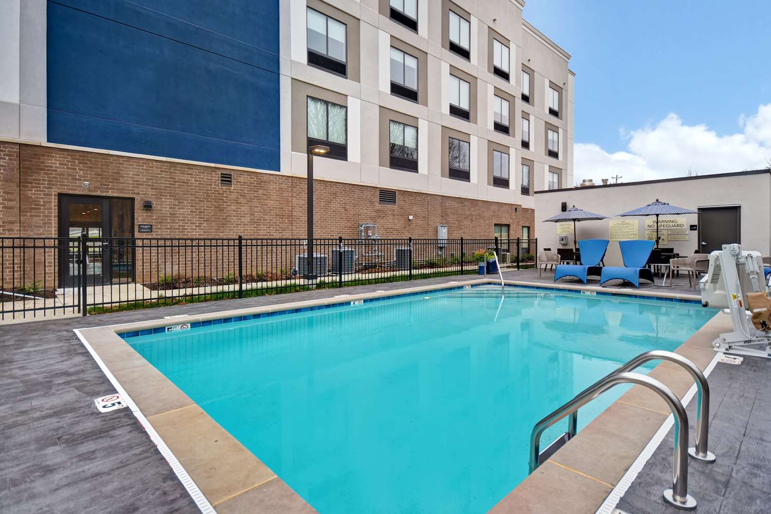 hampton inn pleasant view tn