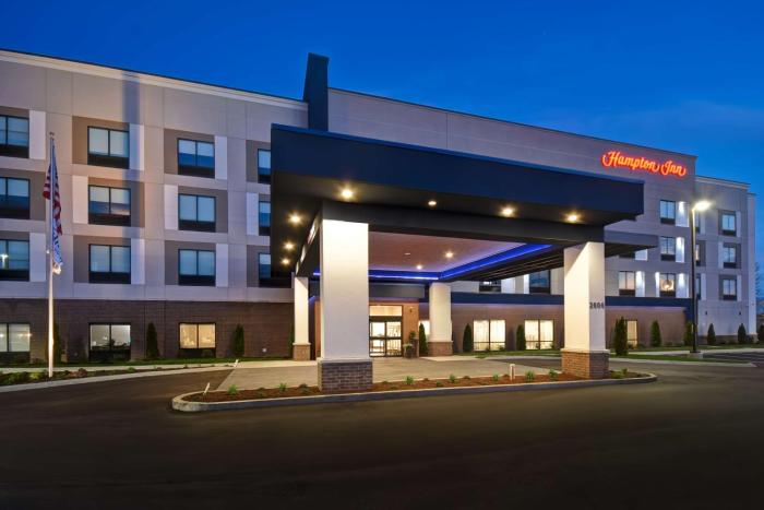 hampton inn pleasant view tn