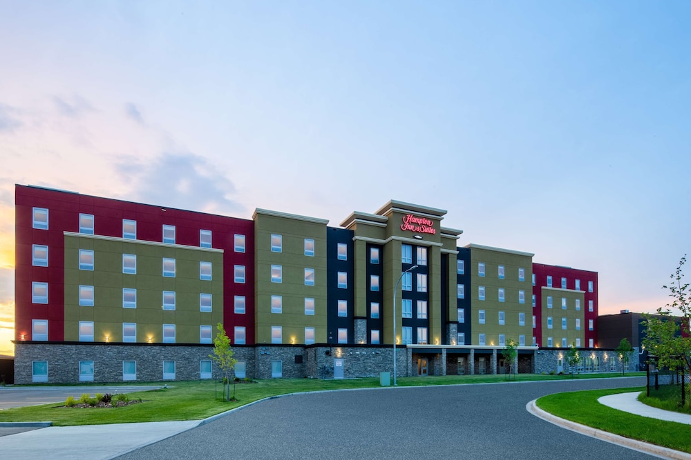 Hampton Inn & Suites By Hilton Edmonton St. Albert,585 Mistatim Way Northwest Edmonton Alberta T6v 0M8,3 star