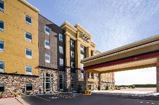 hampton inn and suites by hilton edmonton st albert