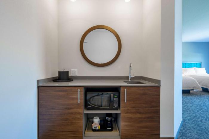 hampton inn and suites by hilton edmonton st albert