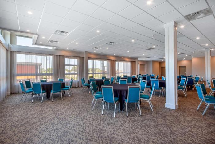 hampton inn and suites by hilton edmonton st albert