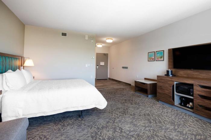 hampton inn and suites by hilton edmonton st albert