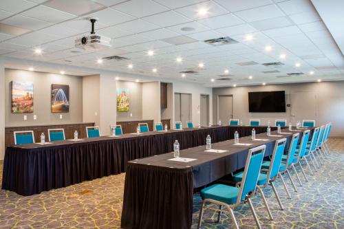 hampton inn and suites by hilton edmonton st albert
