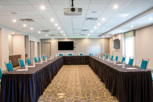 hampton inn and suites by hilton edmonton st albert