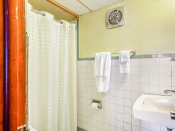 hotel peoria il i 74