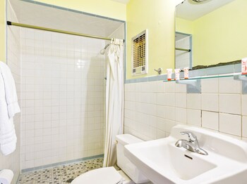 hotel peoria il i 74