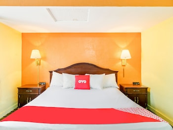 hotel peoria il i 74