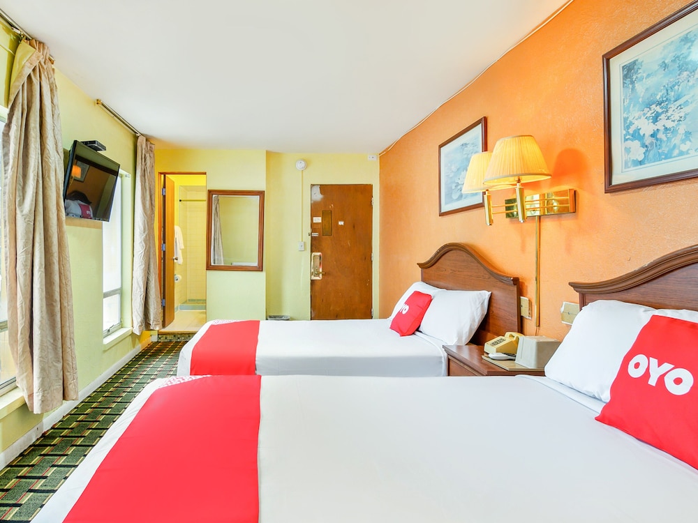 hotel peoria il i 74