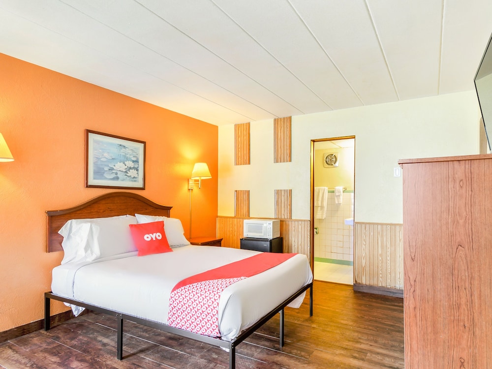 hotel peoria il i 74