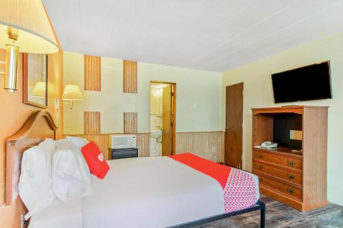 hotel peoria il i 74