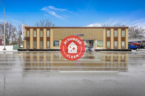 hotel peoria il i 74