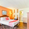 hotel peoria il i 74