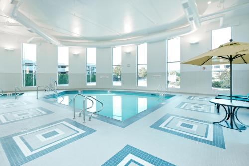 hyatt place kelowna