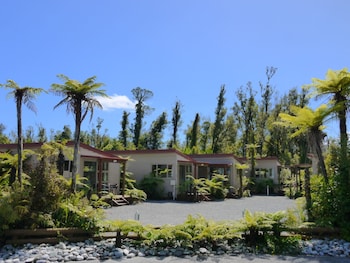 10 cottages