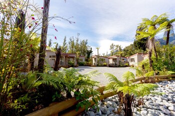 10 Cottages,Near Westcoast Wildlife Centre,3 star