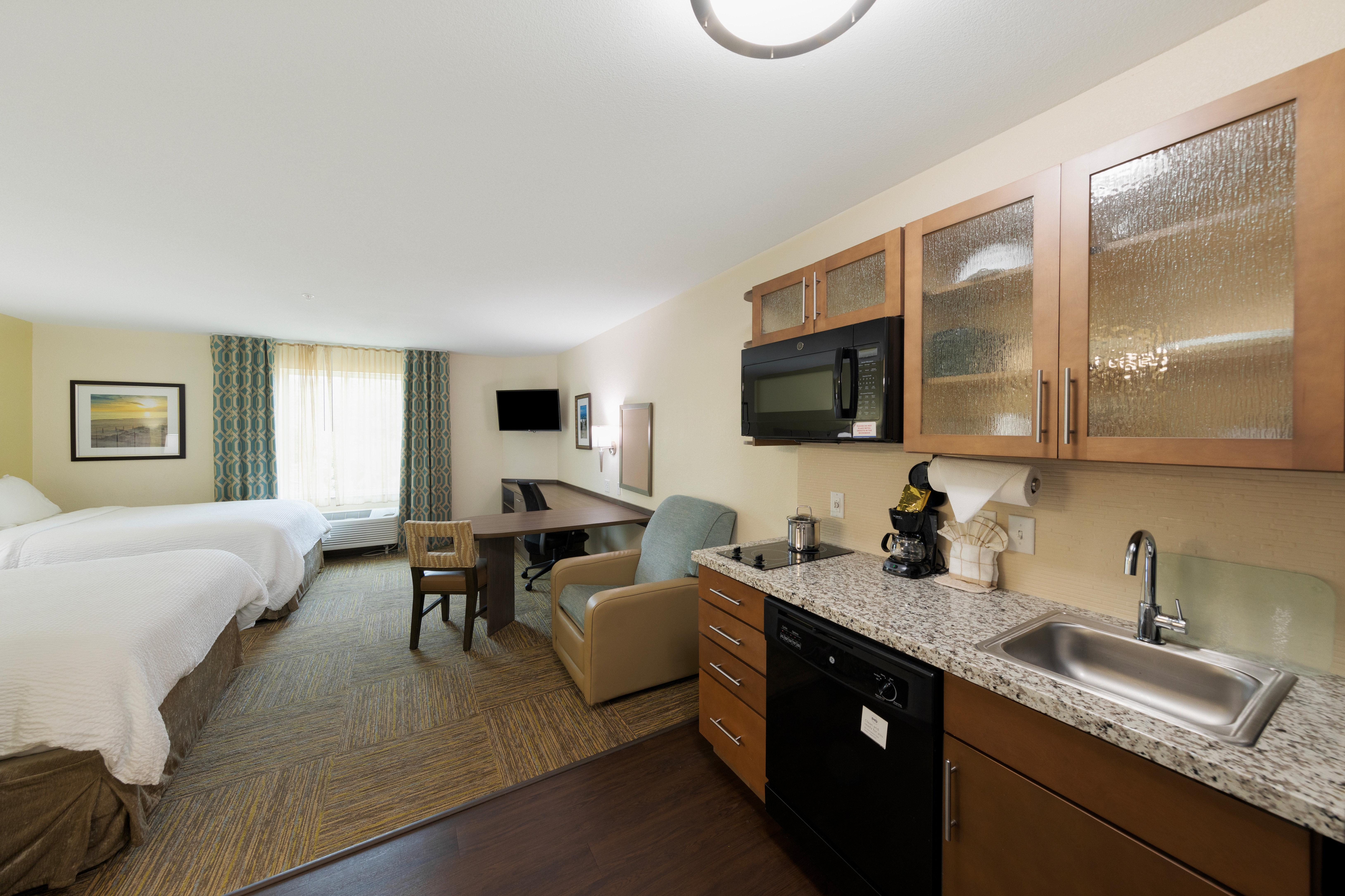 candlewood suites panama city beach pier