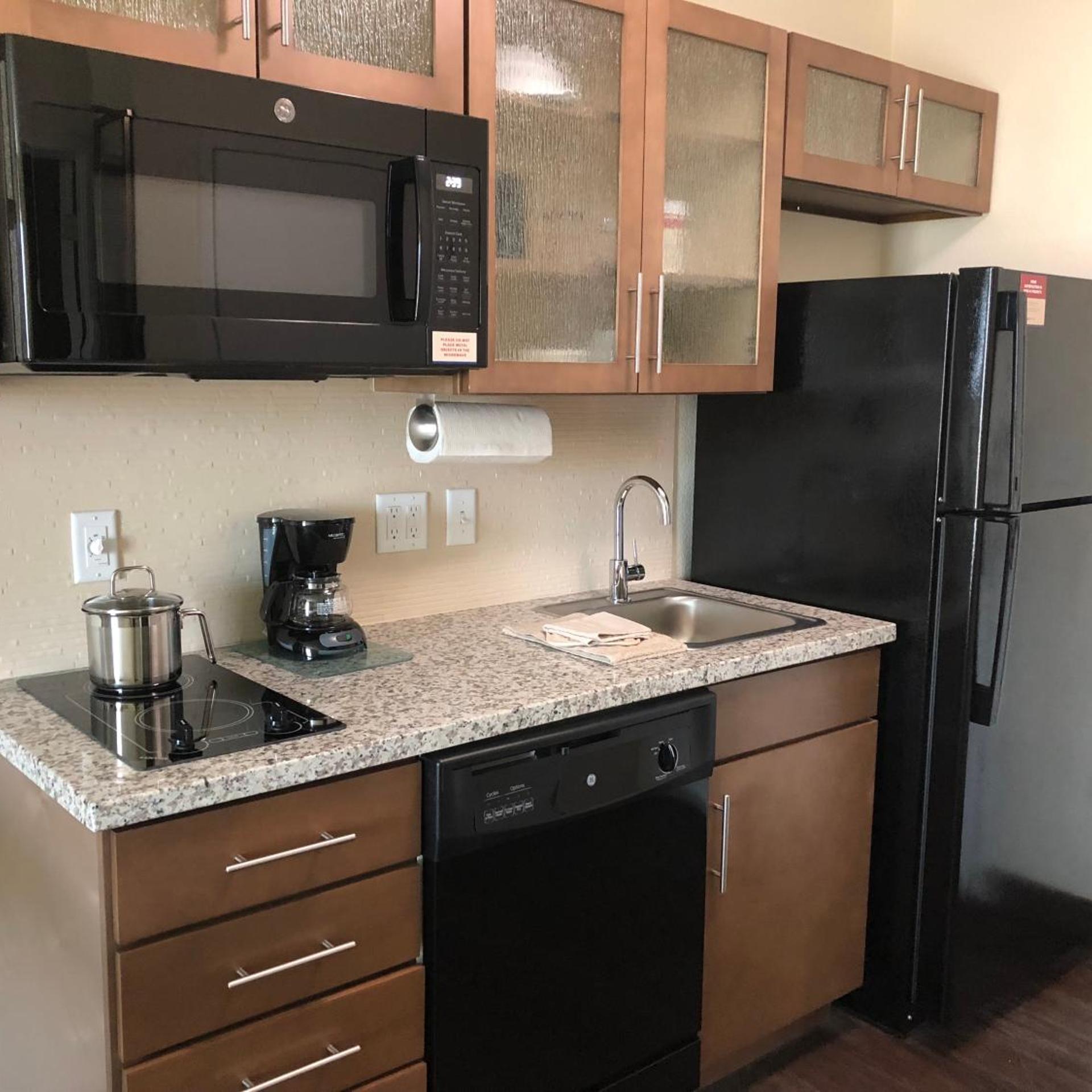candlewood suites panama city beach pier
