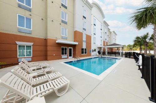 candlewood suites panama city beach pier